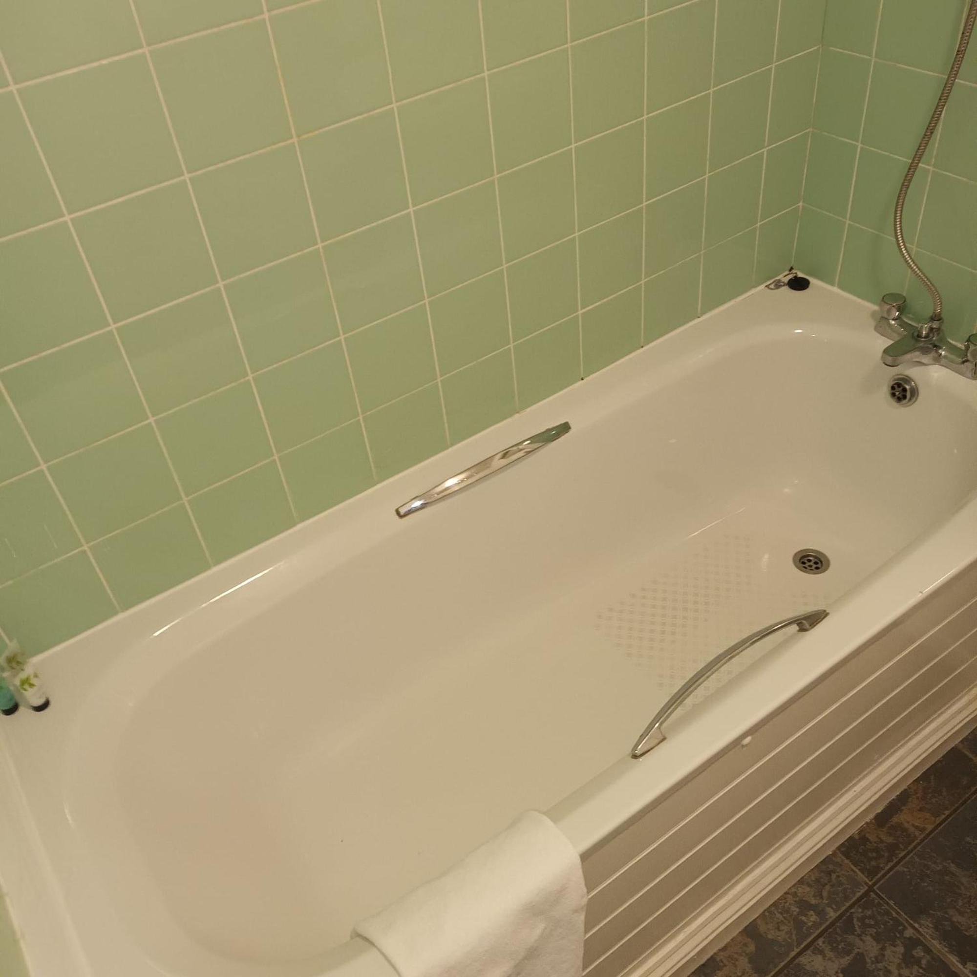 Cefn Mably Hotel Пенарт Екстериор снимка