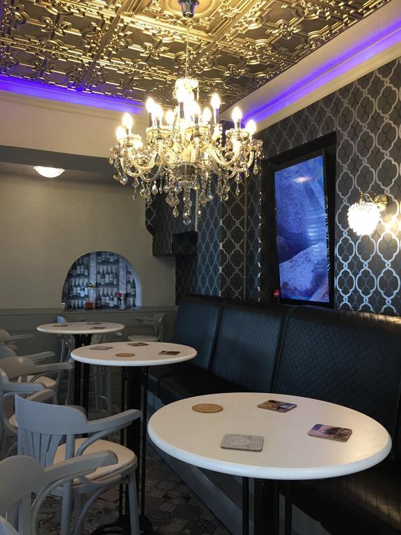 Cefn Mably Hotel Пенарт Екстериор снимка