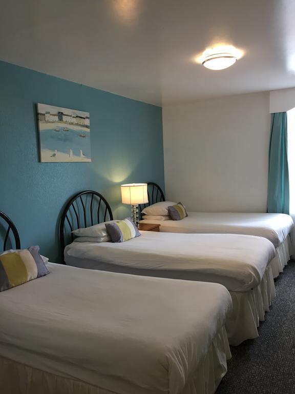 Cefn Mably Hotel Пенарт Екстериор снимка