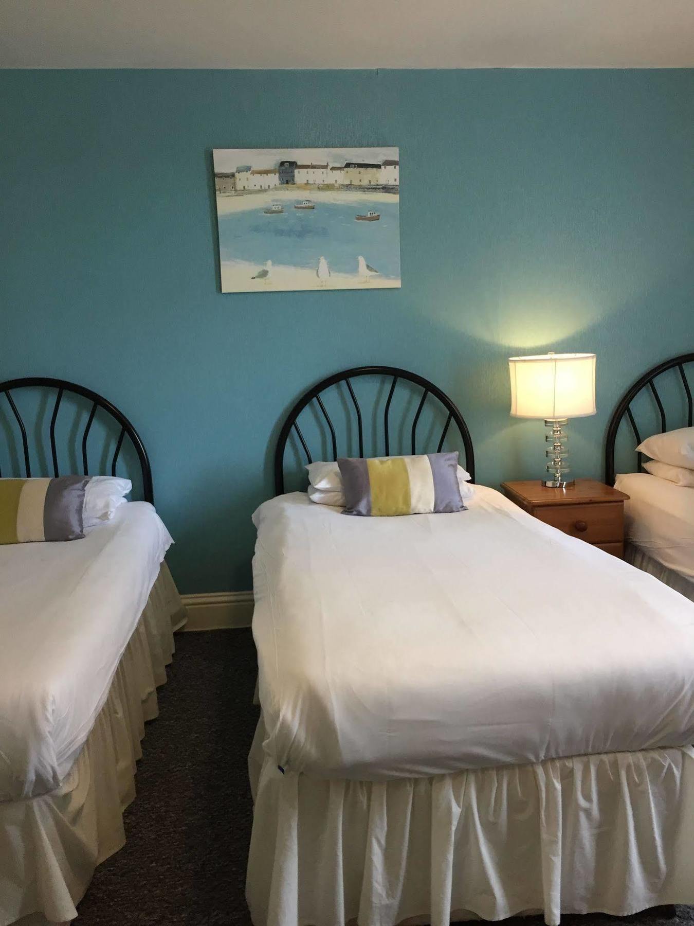 Cefn Mably Hotel Пенарт Екстериор снимка
